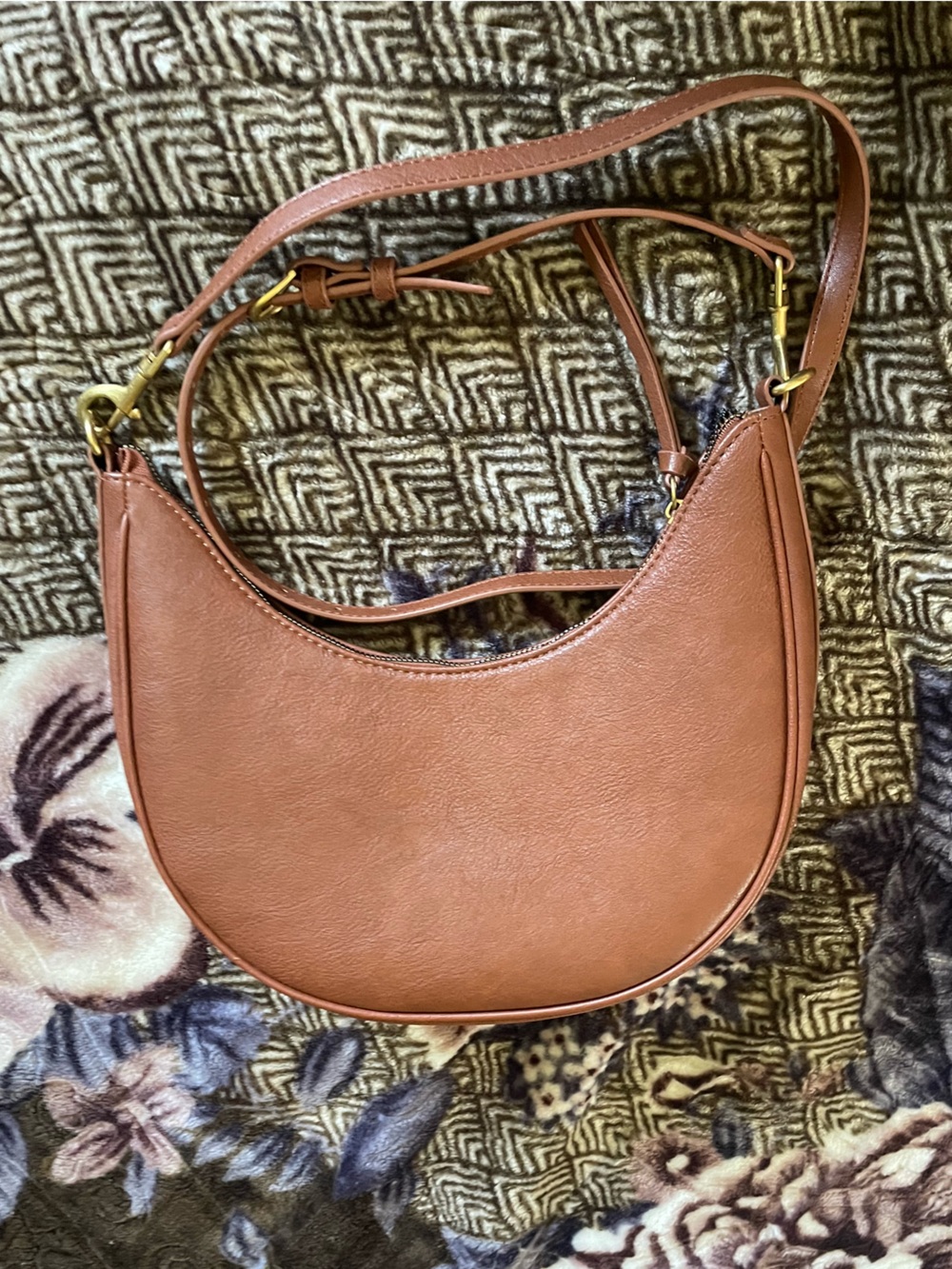Sonoma Goods For Life Maira Crescent Half Moon Crossbody Bag